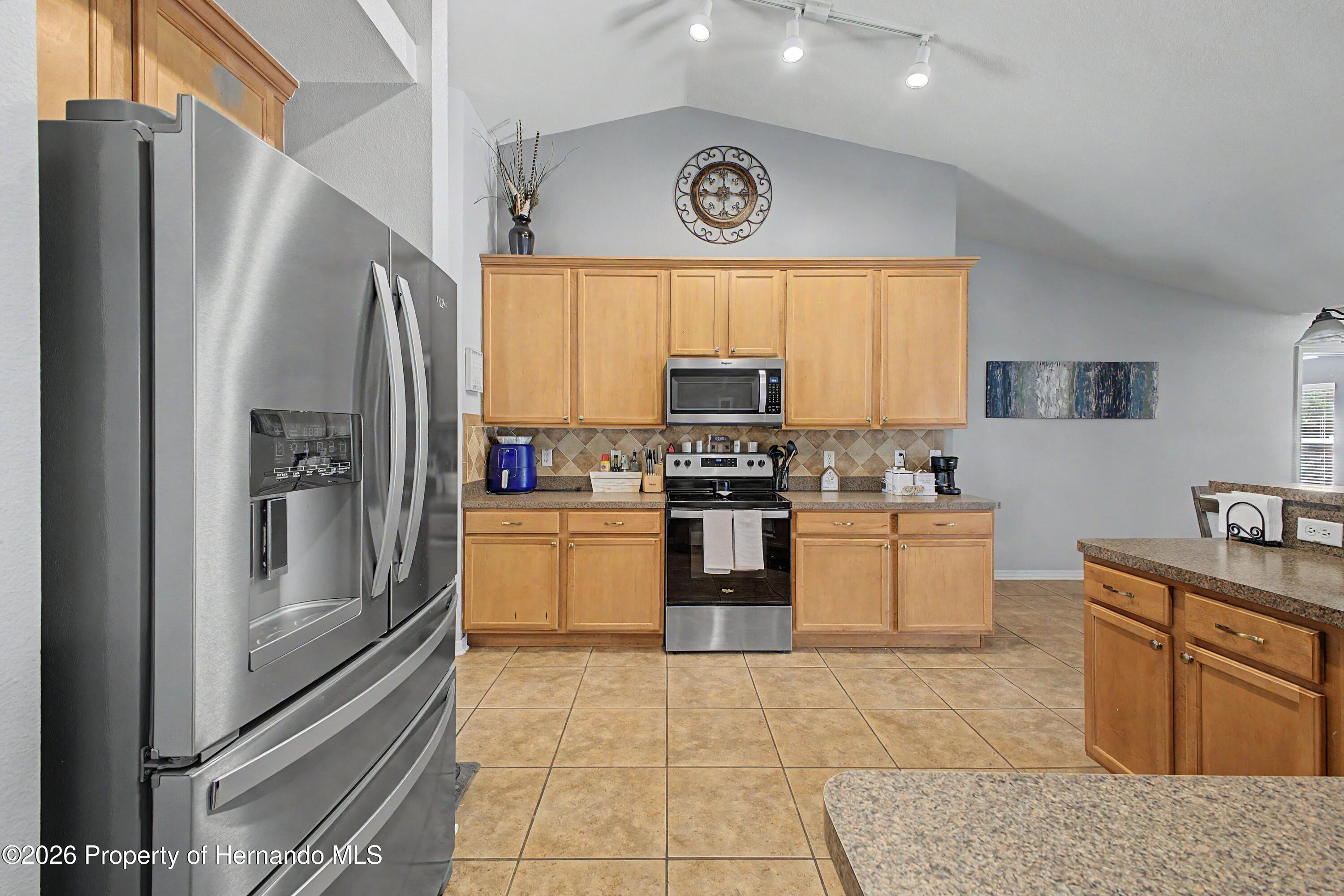 2262 Gaucho Avenue Spring Hill, FL 34608 - Photo 20 of 53 14_5W1A0342