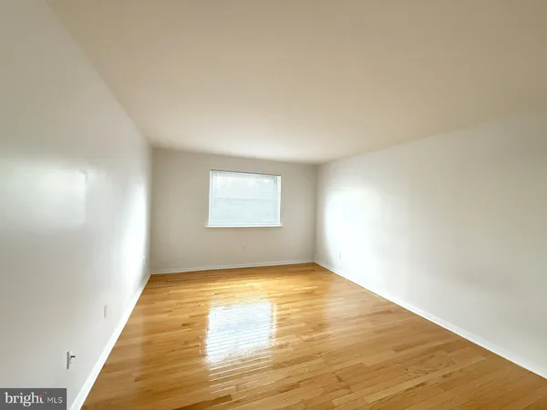 $1,950 | 606 Cooper Landing Road, Unit B3L, Cherry Hill, NJ 08002