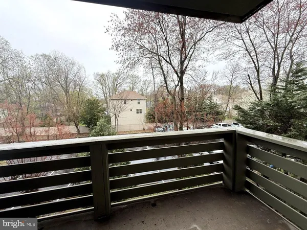 $1,950 | 606 Cooper Landing Road, Unit B3L, Cherry Hill, NJ 08002