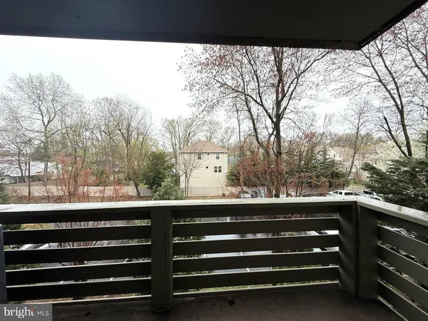 $1,950 | 606 Cooper Landing Road, Unit B3L, Cherry Hill, NJ 08002