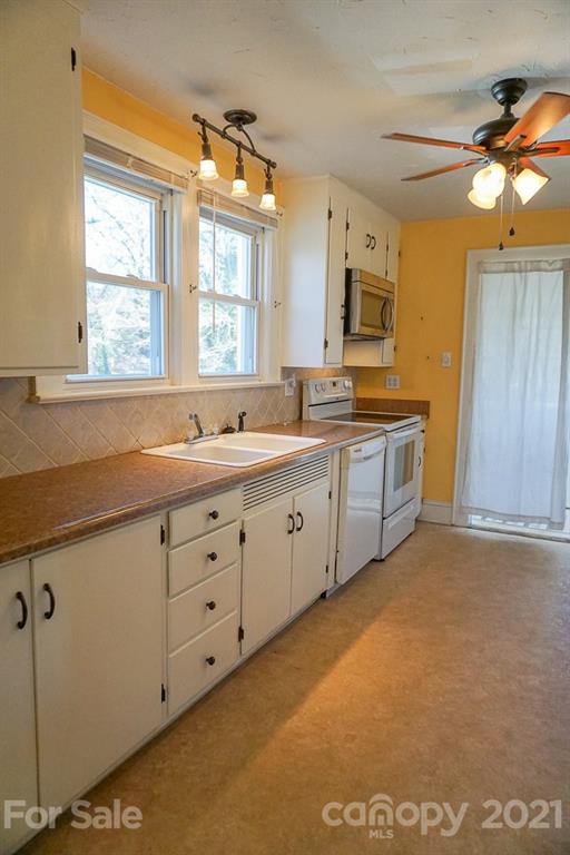 414 4th Street Southwest Conover, NC 28613 - Photo 11 of 39 Gallery Image 11