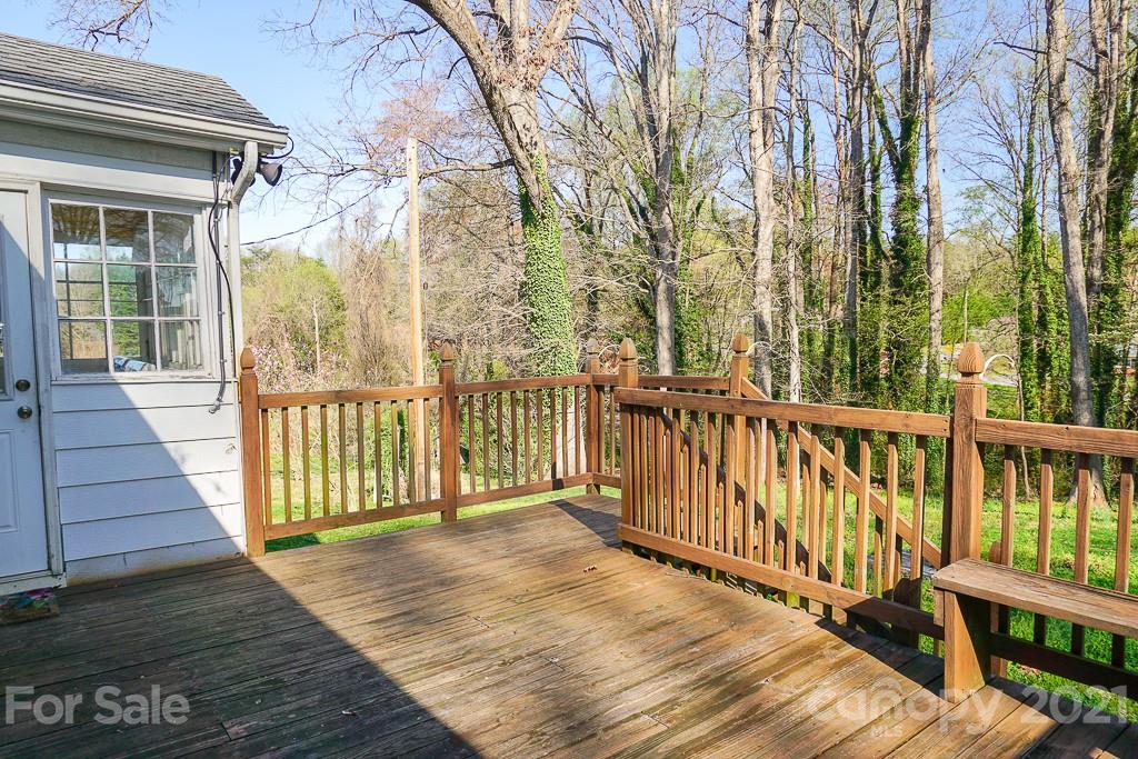 414 4th Street Southwest Conover, NC 28613 - Photo 21 of 39 Gallery Image 21
