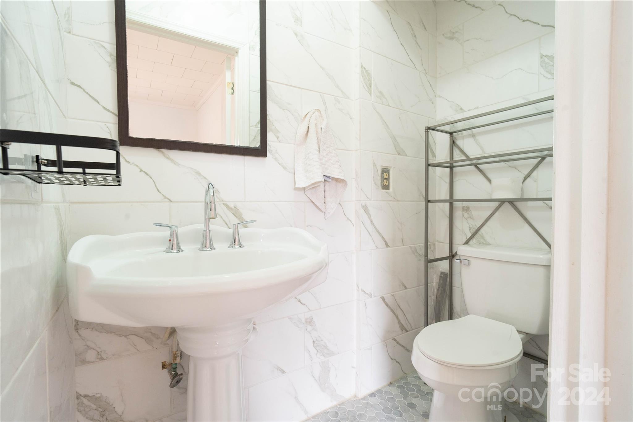3985 Caldwell Road Newton, NC 28658 - Photo 10 of 27 Gallery Image 10