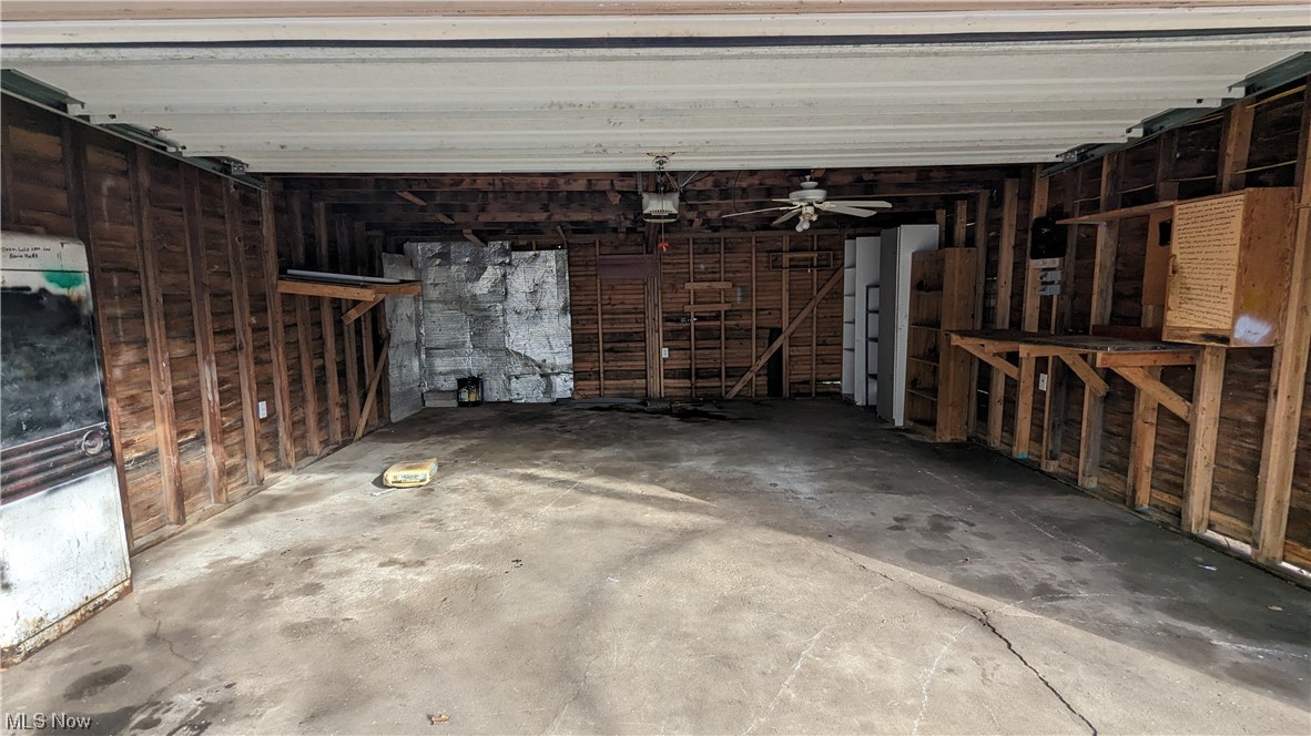 4635 Fulton Road Cleveland, OH 44144 - Photo 15 of 17 Garage