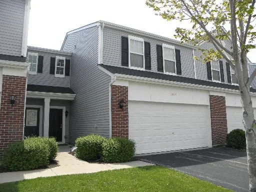 $2,200 | 206 Barrett Drive, Unit C, Yorkville, IL 60560