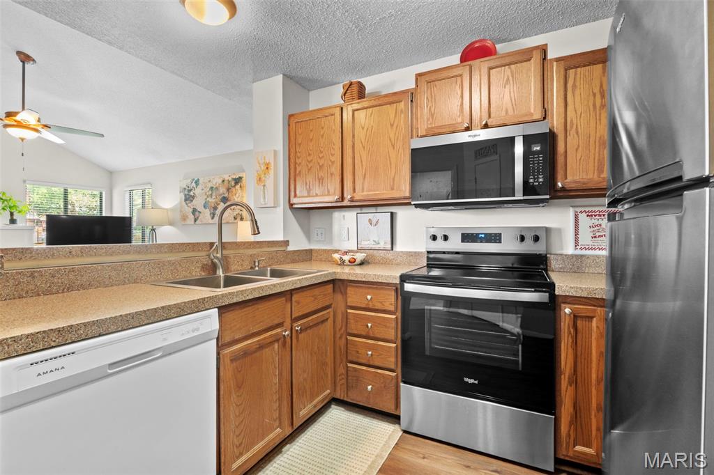 1702 Hemingway Lane, Unit D Weldon Spring, MO 63304 - Photo 9 of 33
