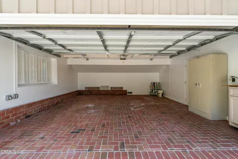 $1,899,000 | 3900 Ferntree Place, Glendale, CA 91214