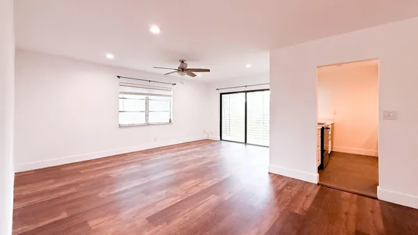 $2,300 | 2420 Southwest 81st Avenue, Unit 201, Davie, FL 33324