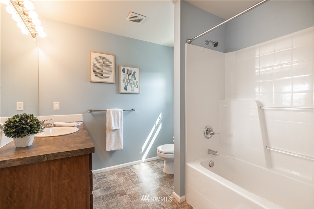 24050 Southeast 263rd Place Maple Valley, WA 98038 - Photo 29 of 39
