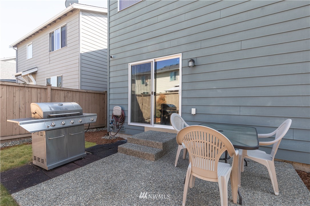 24050 Southeast 263rd Place Maple Valley, WA 98038 - Photo 32 of 39