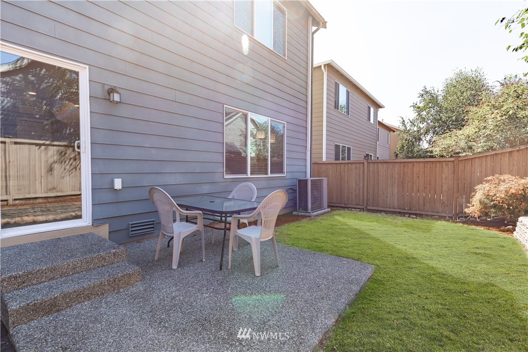 24050 Southeast 263rd Place Maple Valley, WA 98038 - Photo 33 of 39