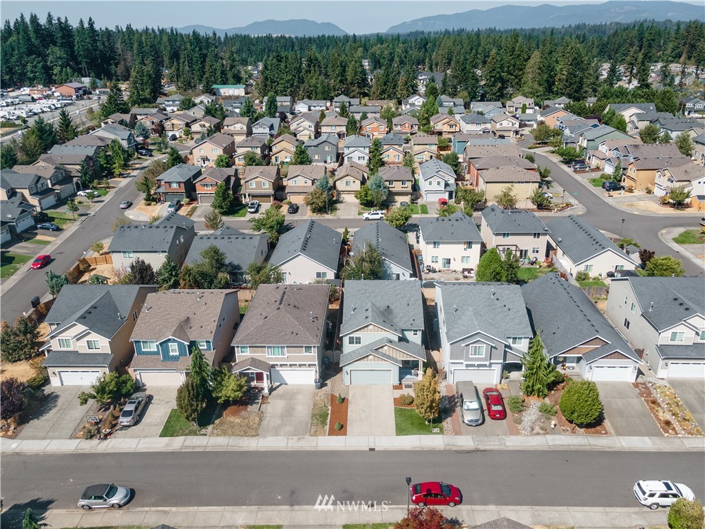 24050 Southeast 263rd Place Maple Valley, WA 98038 - Photo 37 of 39