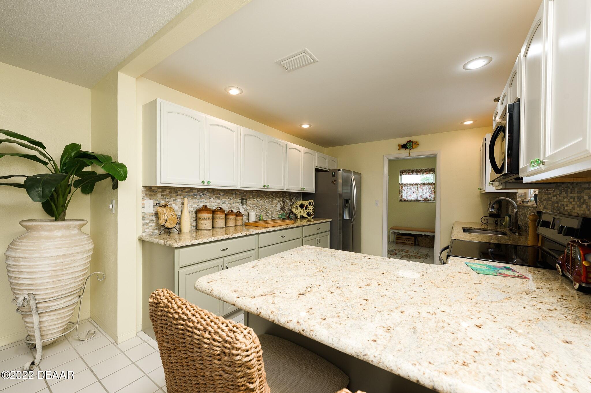 13 Sandra Drive Ormond Beach, FL 32176 - Photo 14 of 41 hif386.com-21