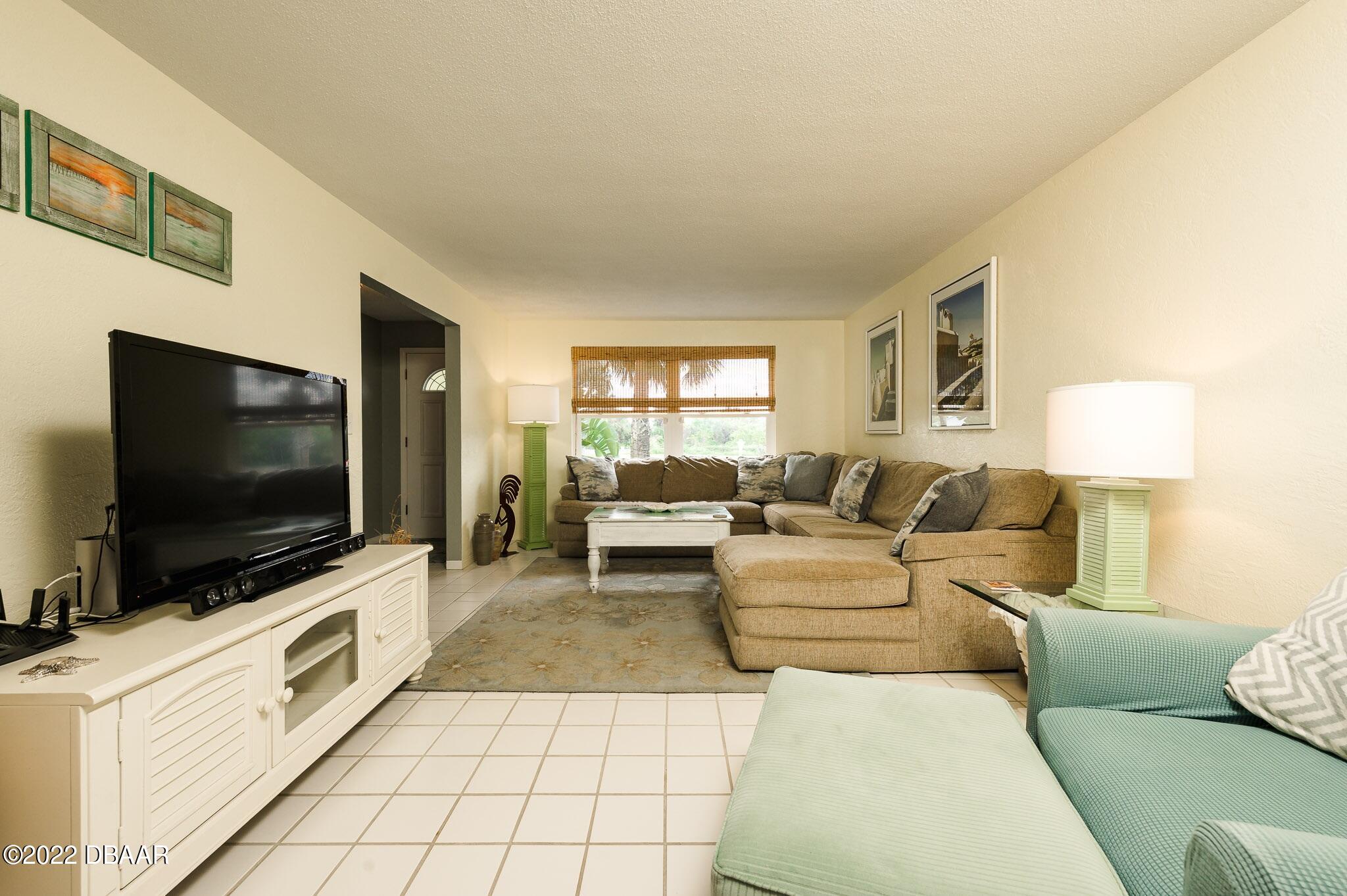 13 Sandra Drive Ormond Beach, FL 32176 - Photo 10 of 41 hif386.com-14