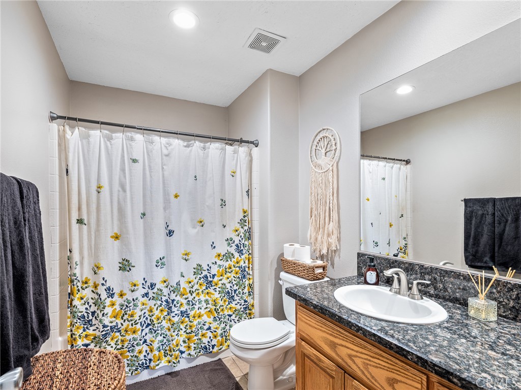 13850 Night Shade Road Apple Valley, CA 92307 - Photo 20 of 75