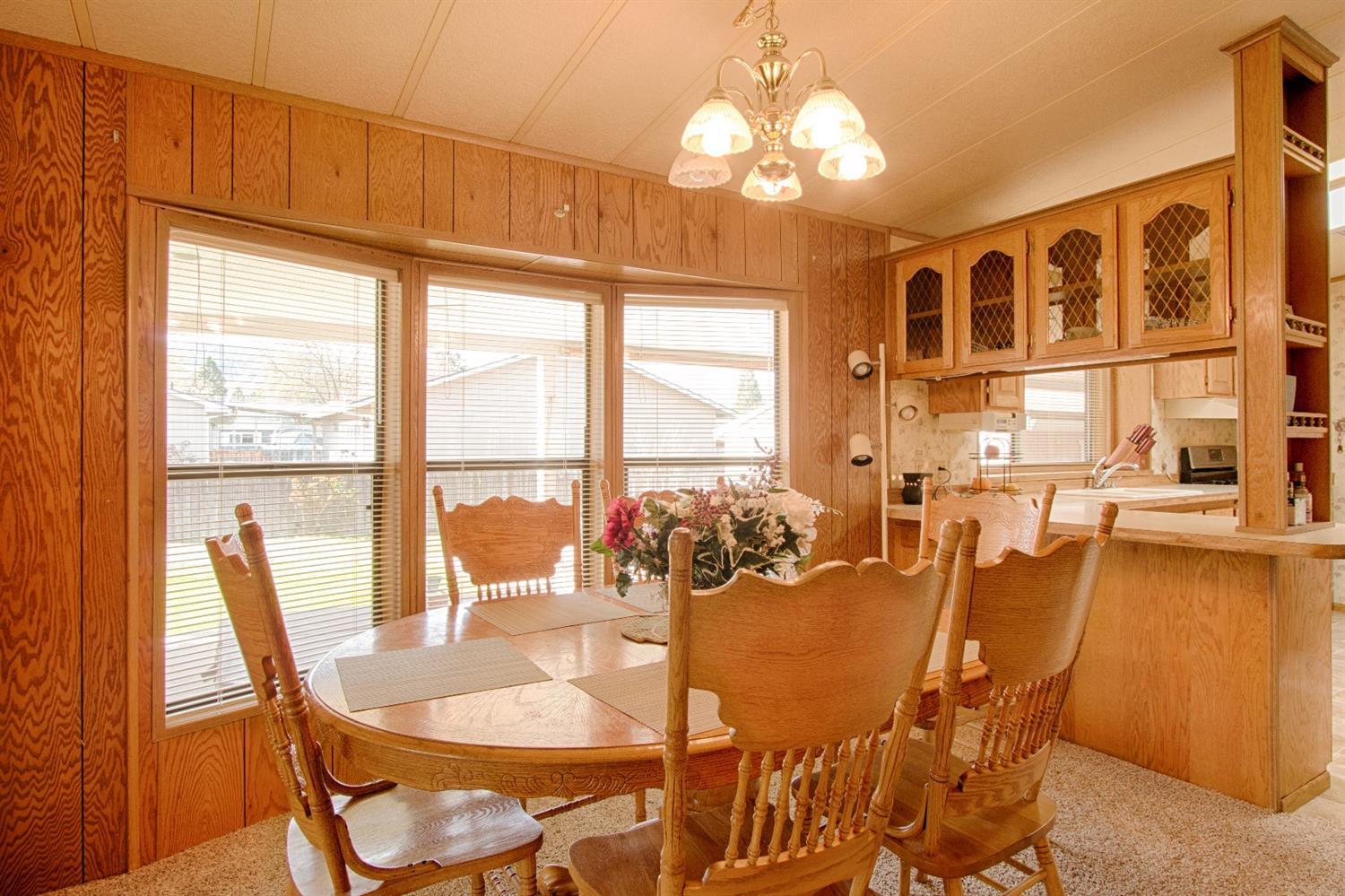 3601 Grant Road Central Point, OR 97502 - Photo 5 of 26 Additional Photo