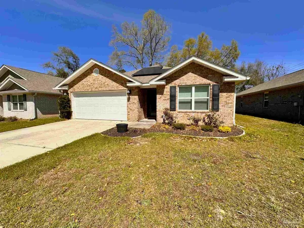 $2,100 | 7404 Oak Lake Boulevard, Pensacola, FL 32526
