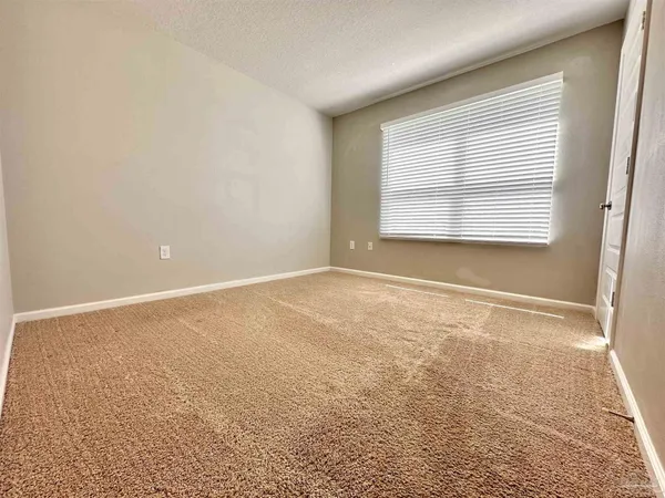 $2,100 | 7404 Oak Lake Boulevard, Pensacola, FL 32526