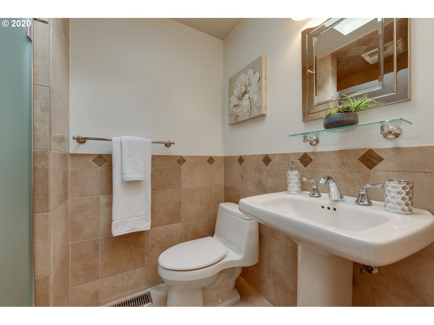 14650 Southwest Glenbrook Road Beaverton, OR 97007 - Photo 18 of 31 Gallery Image 18