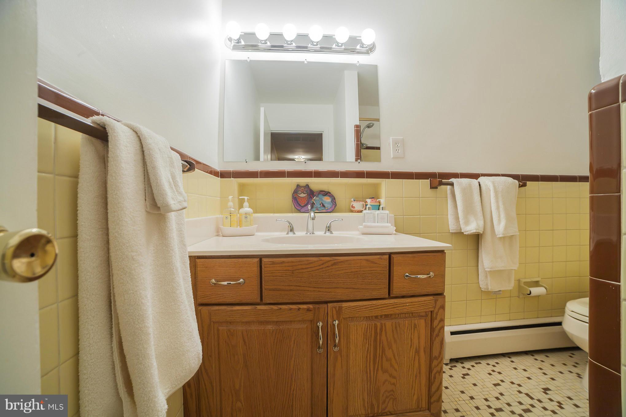 1806 Merrifields Drive Silver Spring, MD 20906 - Photo 23 of 30 Main hall bath