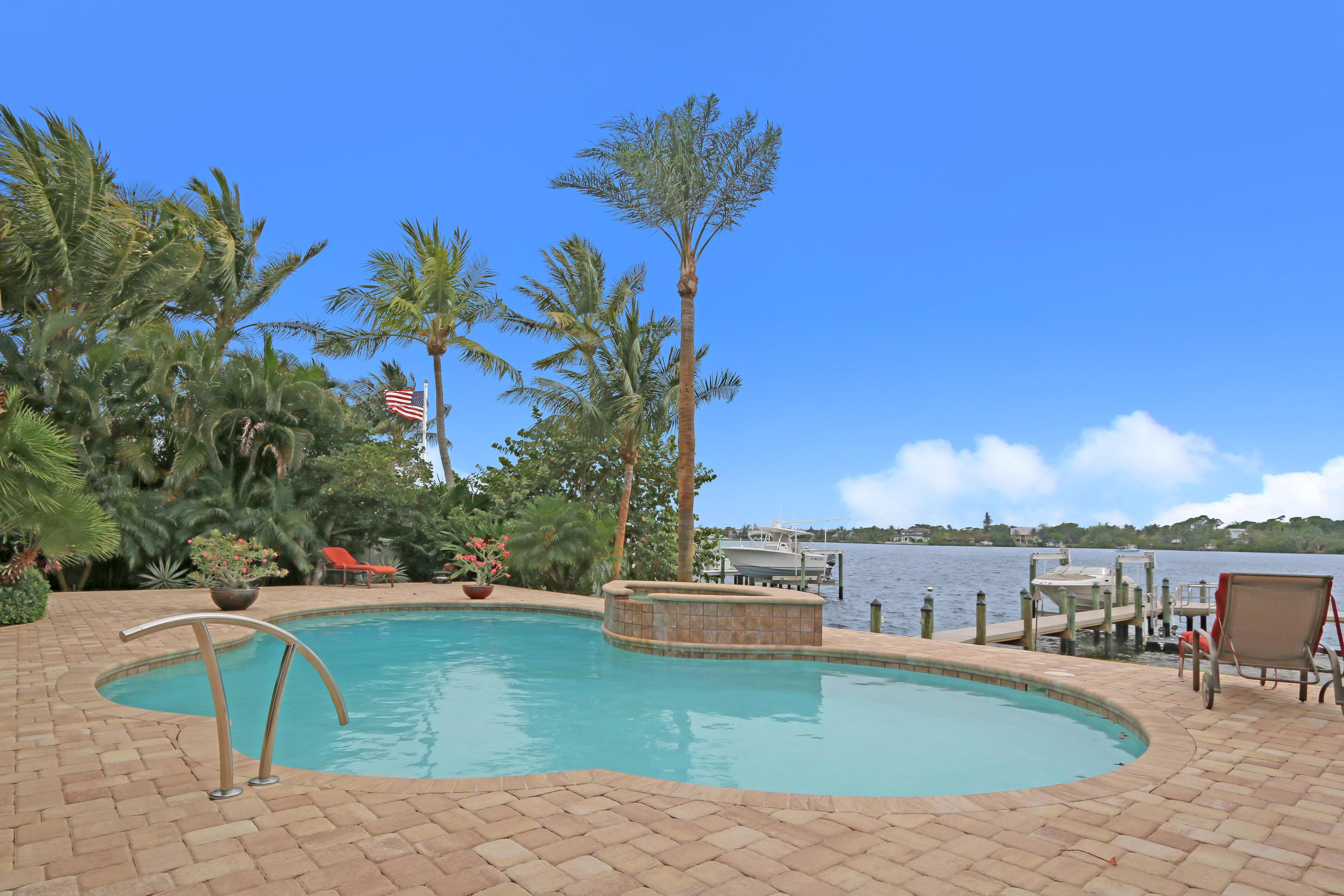207 River Drive Tequesta, FL 33469 - Photo 37 of 47 207 River Dr Jupiter FL 33469-print-029-