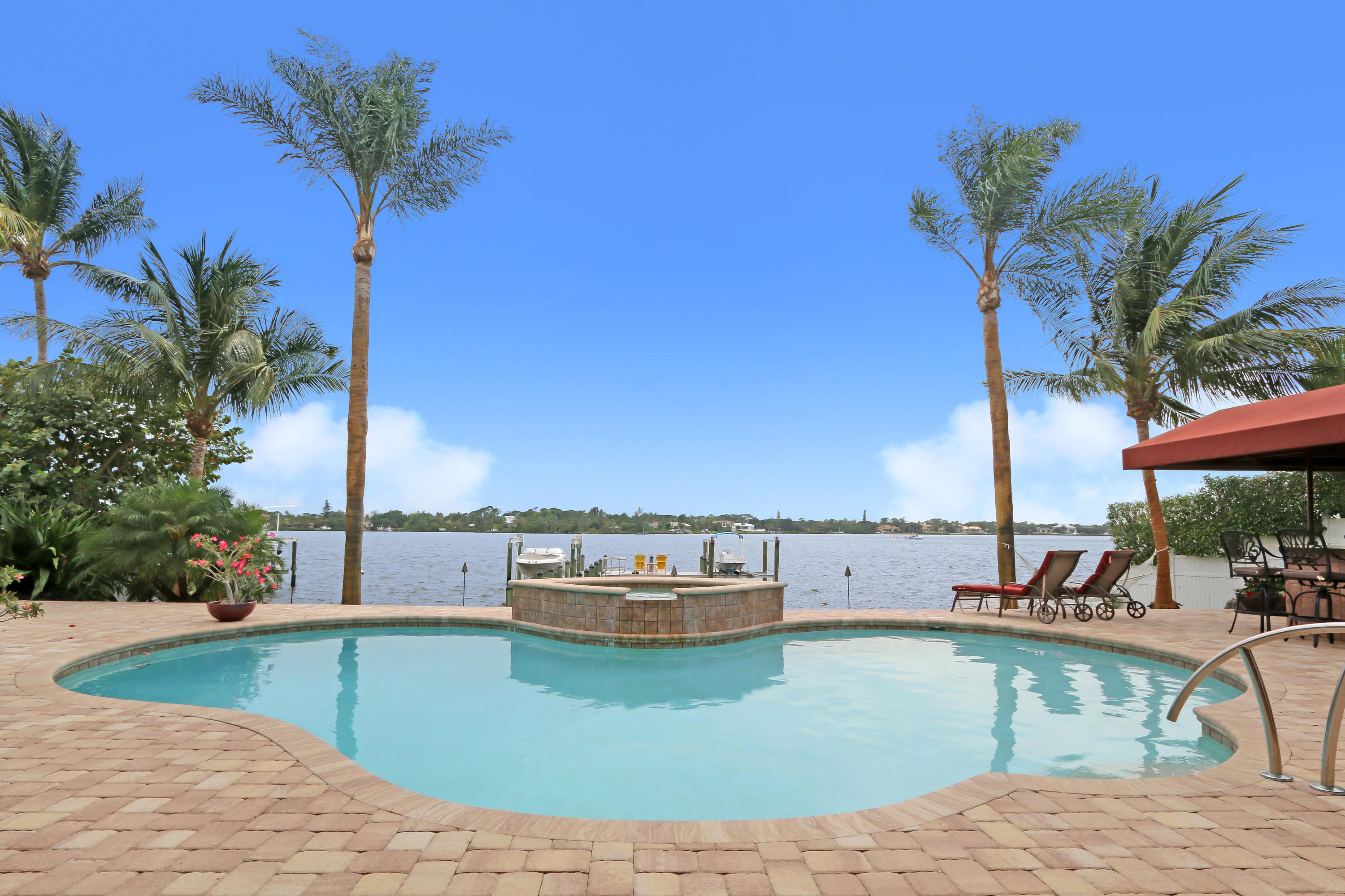 207 River Drive Tequesta, FL 33469 - Photo 38 of 47 207 River Dr Jupiter FL 33469-print-030-