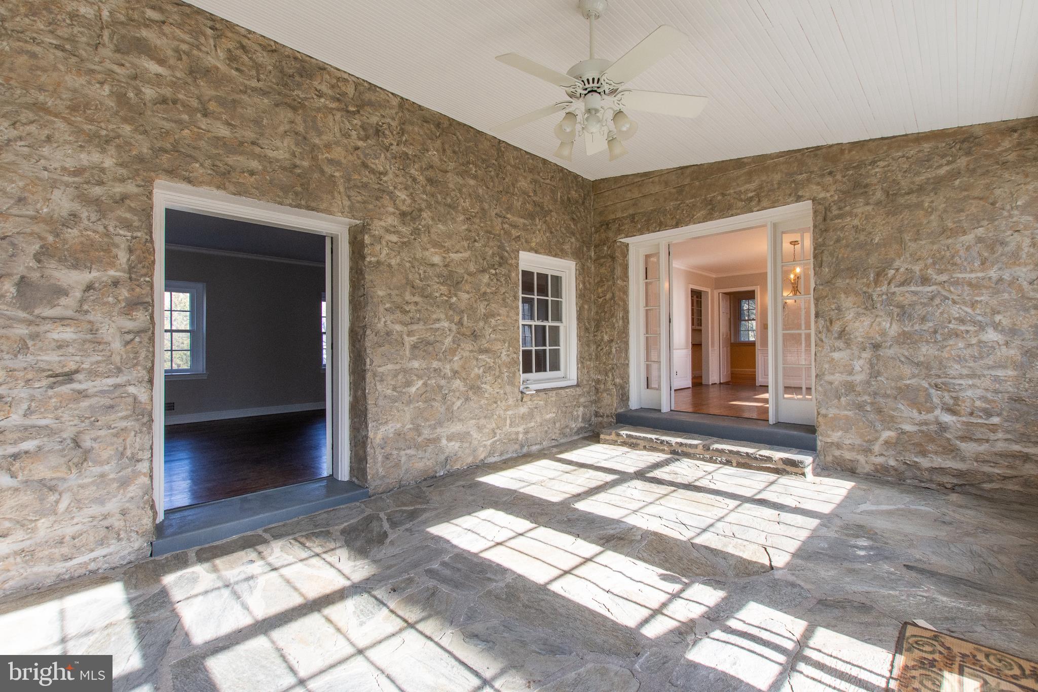 906 Overbrook Road Wilmington, DE 19807 - Photo 21 of 40 Sun Room