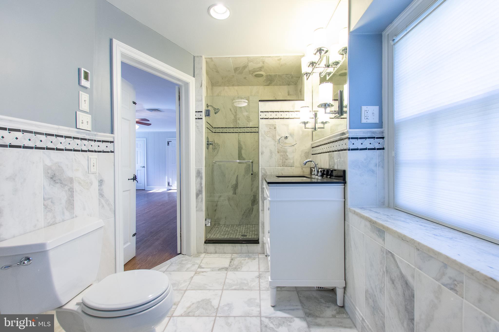 906 Overbrook Road Wilmington, DE 19807 - Photo 25 of 40 Master Bath