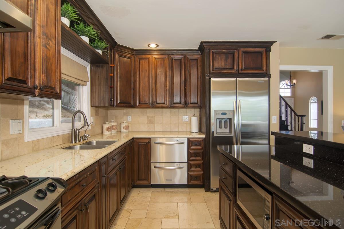 13960 Carmel Ridge Road San Diego, CA 92128 - Photo 11 of 25