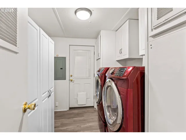 $129,900 | 1199 North Terry Street, Unit 195, Eugene, OR 97402