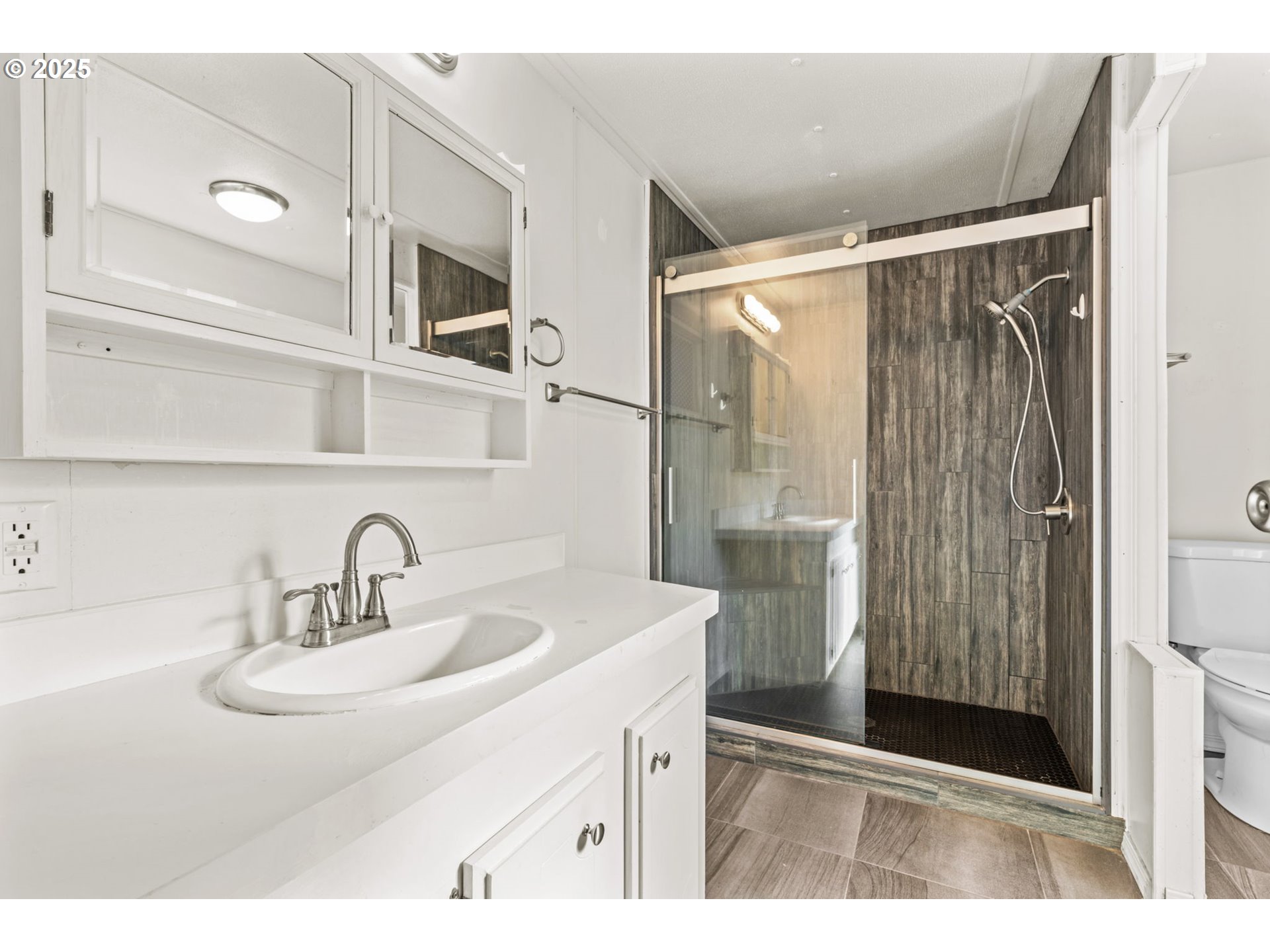 1199 North Terry Street, Unit 195 Eugene, OR 97402 - Photo 17 of 23