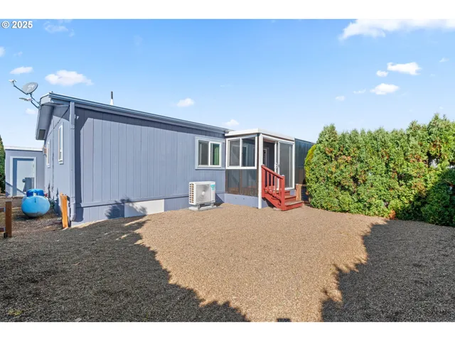 $129,900 | 1199 North Terry Street, Unit 195, Eugene, OR 97402