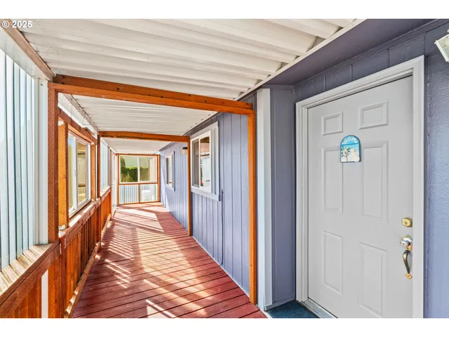 $129,900 | 1199 North Terry Street, Unit 195, Eugene, OR 97402