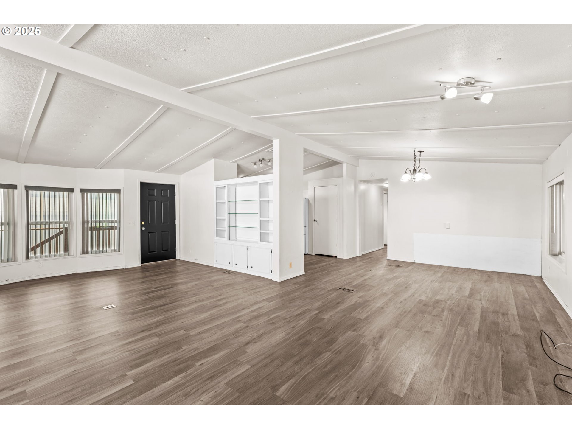 1199 North Terry Street, Unit 195 Eugene, OR 97402 - Photo 8 of 23