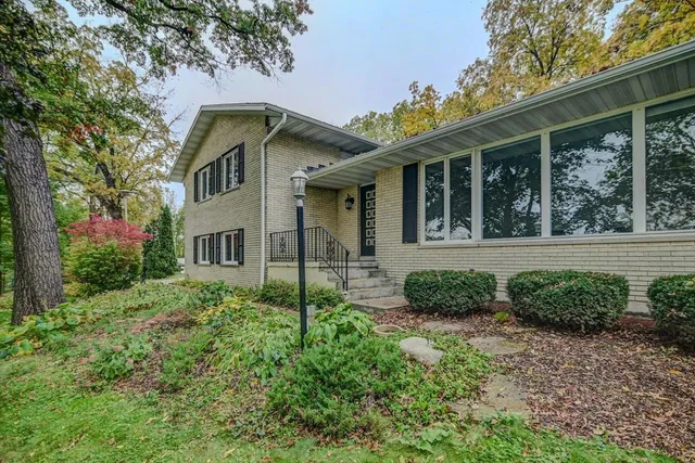 $649,999 | 2363 South Seminole Highway, Fitchburg, WI 53593