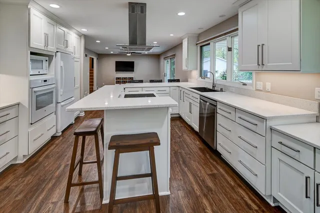 $649,999 | 2363 South Seminole Highway, Fitchburg, WI 53593