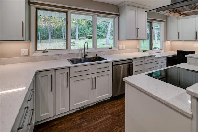 $649,999 | 2363 South Seminole Highway, Fitchburg, WI 53593