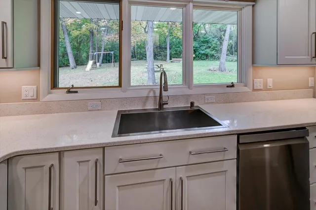 $649,999 | 2363 South Seminole Highway, Fitchburg, WI 53593