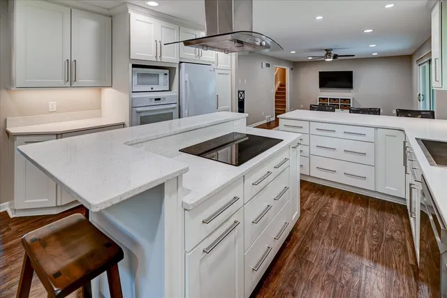 $649,999 | 2363 South Seminole Highway, Fitchburg, WI 53593