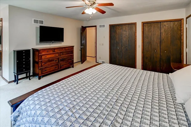 $649,999 | 2363 South Seminole Highway, Fitchburg, WI 53593