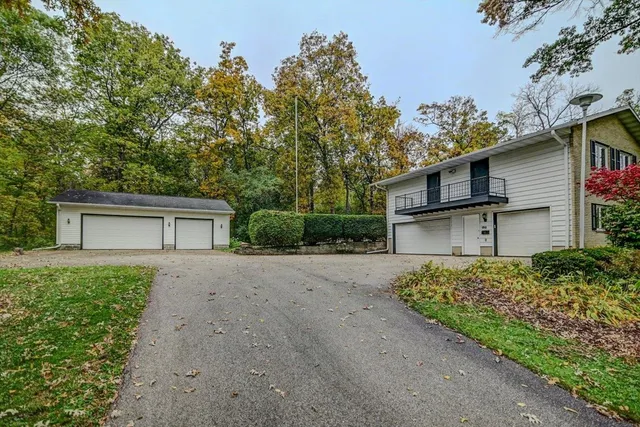 $649,999 | 2363 South Seminole Highway, Fitchburg, WI 53593