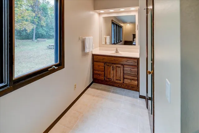 $649,999 | 2363 South Seminole Highway, Fitchburg, WI 53593