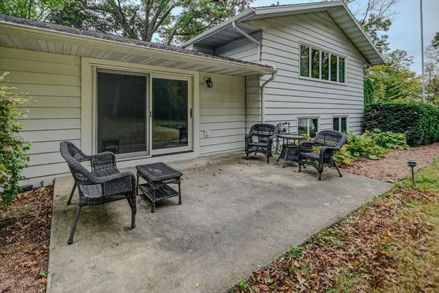 $649,999 | 2363 South Seminole Highway, Fitchburg, WI 53593