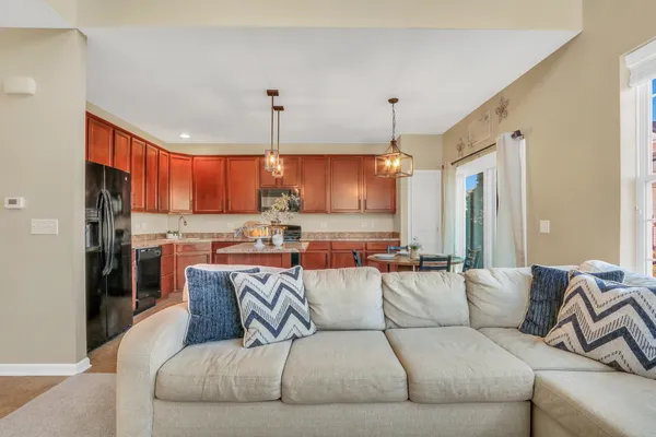 $294,000 | 551 South Jade Lane, Unit 551, Round Lake, IL 60073