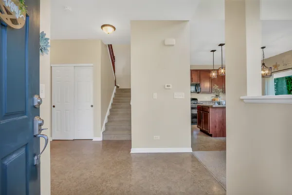 $294,000 | 551 South Jade Lane, Unit 551, Round Lake, IL 60073