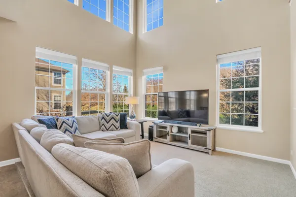 $294,000 | 551 South Jade Lane, Unit 551, Round Lake, IL 60073