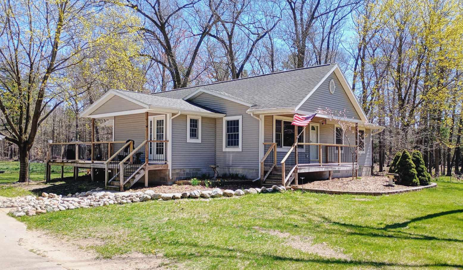 5232 Automobile Road Muskegon, MI 49445 - Photo 2 of 55 440293045_404849635703747_68580566641519