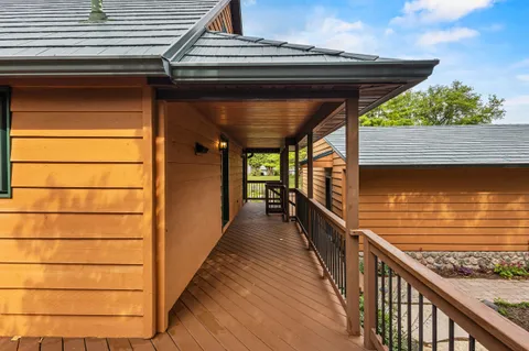 $599,900 | 2555 Brown Deer Road, Stoughton, WI 53589