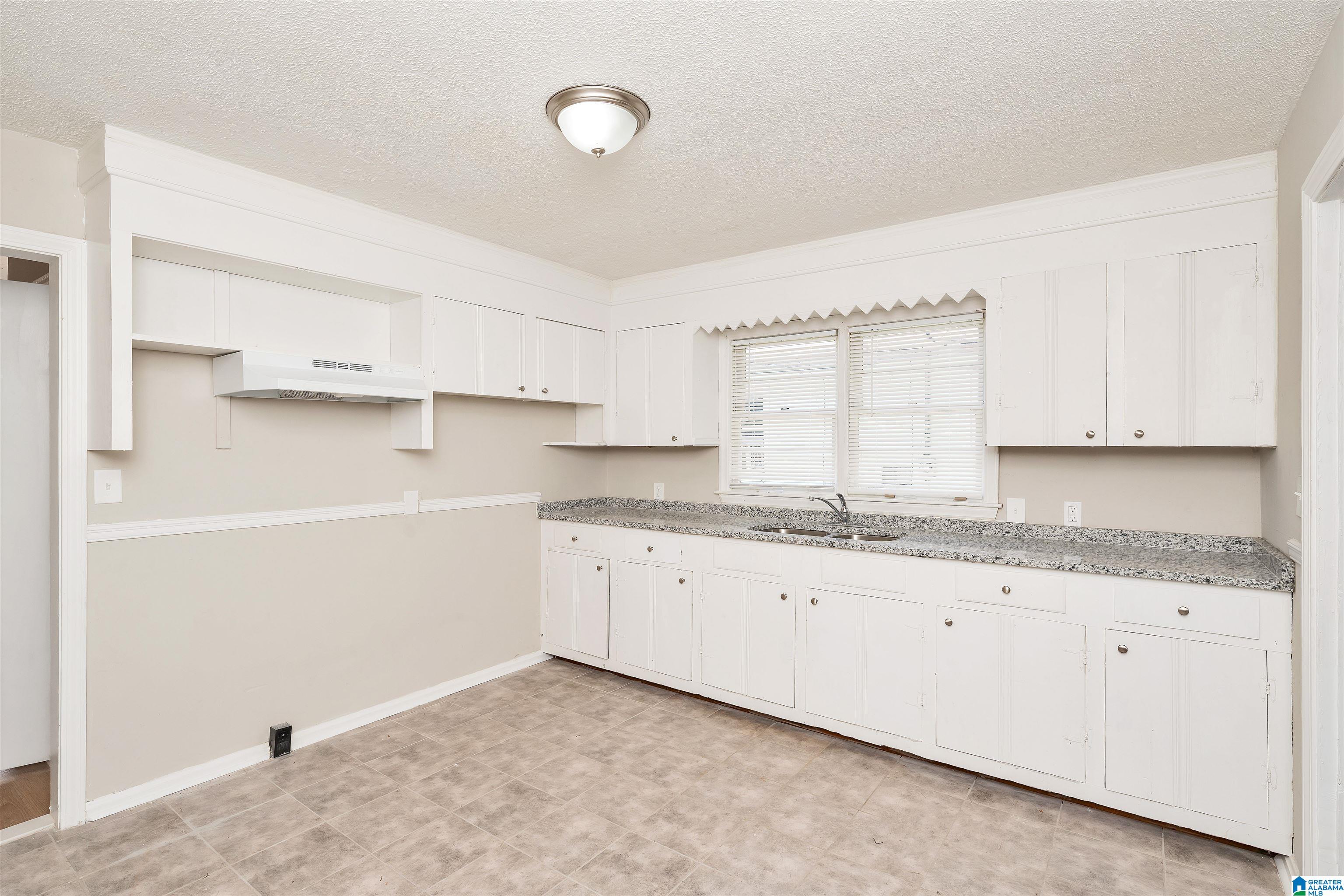 1410 College Street Southeast Decatur, AL 35601 - Photo 6 of 12