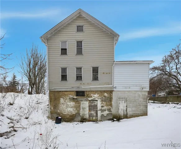 $130,000 | 185 Eagle Street, Pomfret, NY 14063